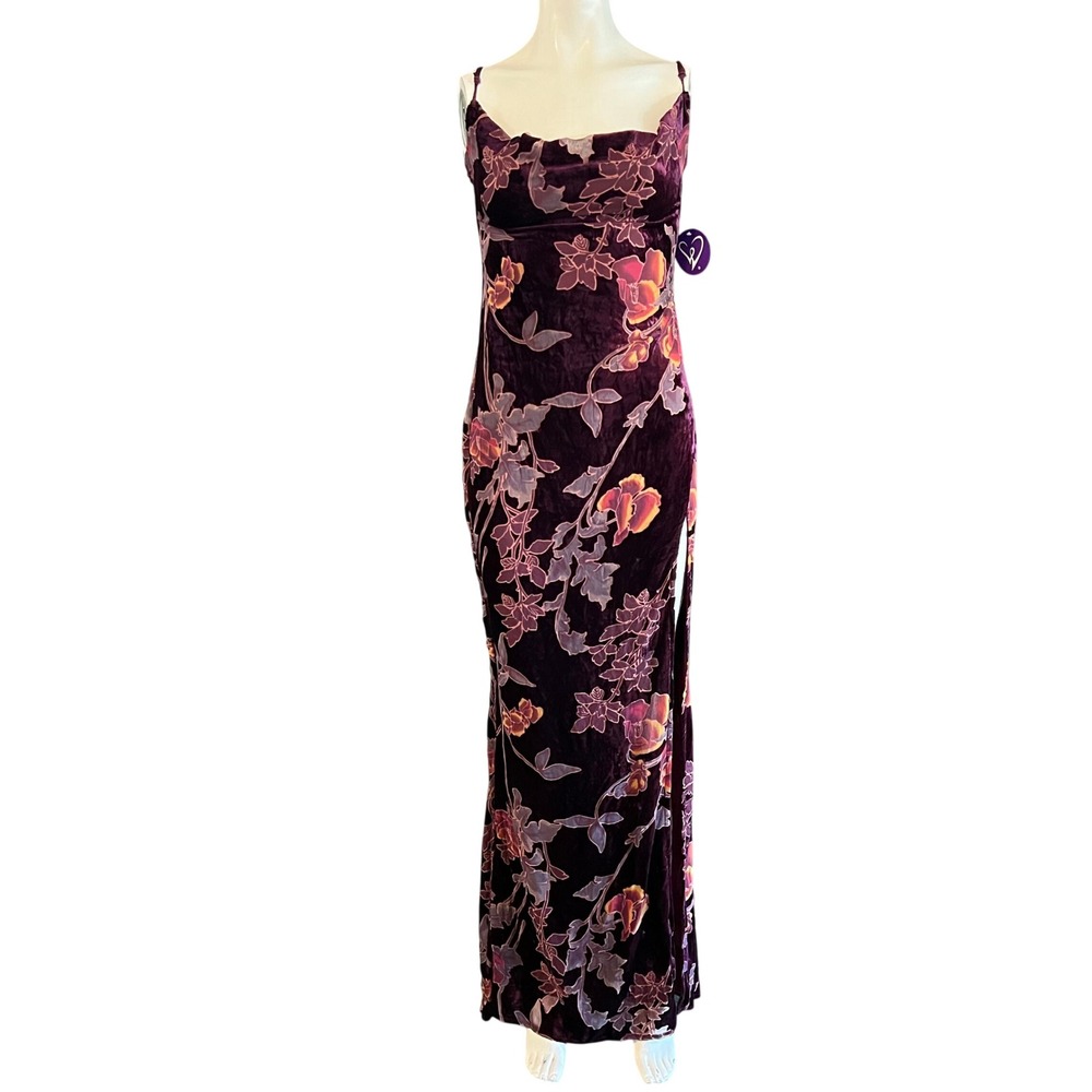 Windsor Wine Purple Velvet Burnout Floral Maxi Dress Lace Up Back Slit M NEW